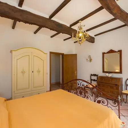 Gli Della Vivaldina, Daire